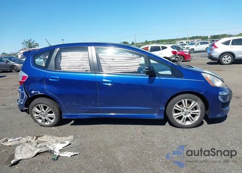 2010 Honda Fit Sport z USA, uszkodzony, nr VIN JHMGE8H46AC007975